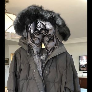 BLK Canada Goose jacket w/ black fur trim hood.